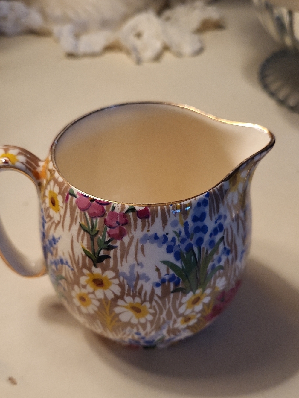Vintage Royal Winton Grimwades Marguerite chintz style English china creamer/cup